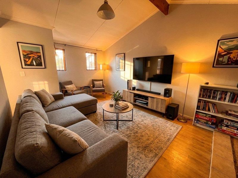 Spacious 3-Bedroom Loft Townhouse in Candice Glades, Northwold Asking Price: R1,050,000 - Photo 5