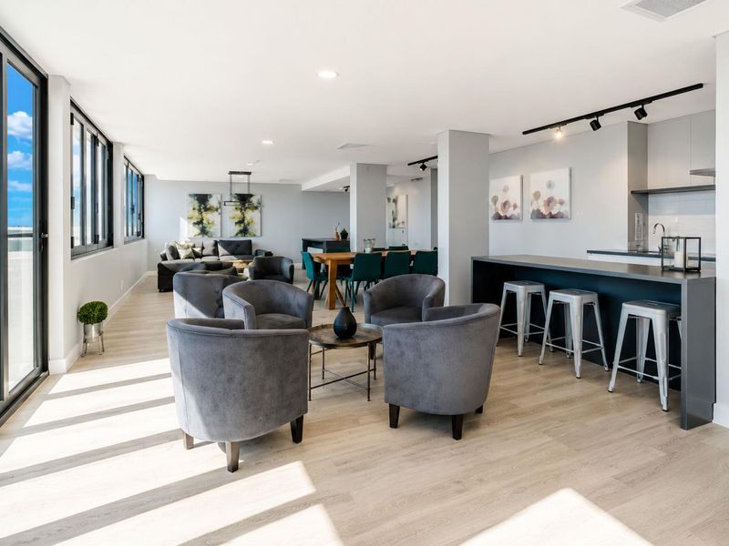 Studio Apartment with Iconic Mountain Views – For Sale | 1 on Albert, Woodstock, Cape Town - Photo 6