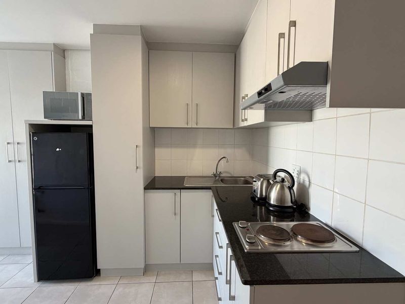 Bachelor Unit to Rent Close to Stellenbosch University - Photo 2
