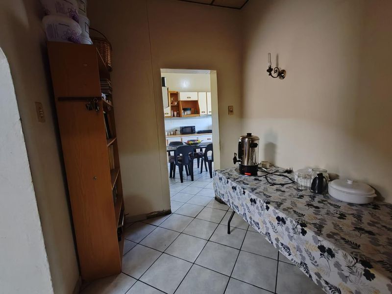 2 Hectare Small-holding with Family Home - Photo 7