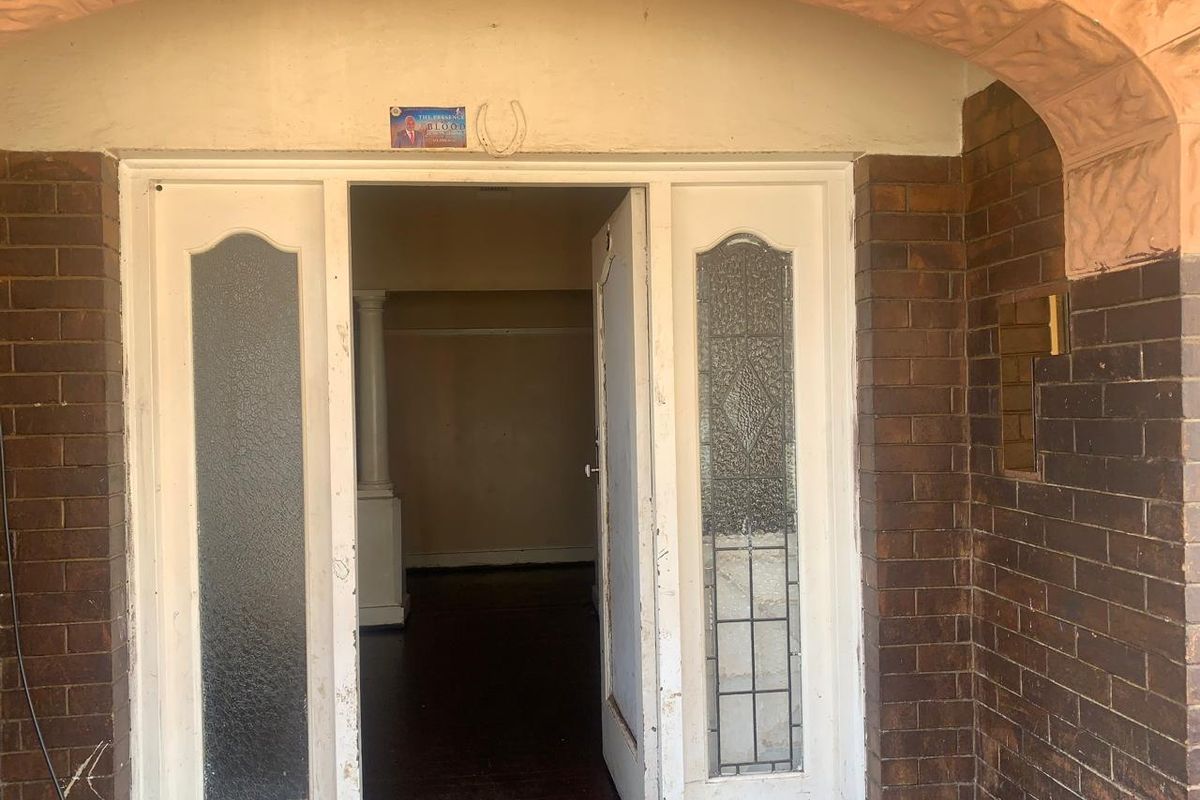 5 bedroom house for sale in Haddon johannesburg with R32 000 rental income PM - Photo 2
