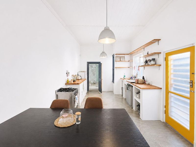 Charming 2-Bedroom Home in the Heart of Woodstock, Cape Town - Photo 4
