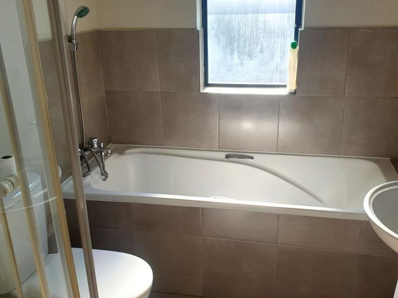 Two-Bedroom First Floor Apartment for Sale in Bulrush View, Rynfield - Photo 10