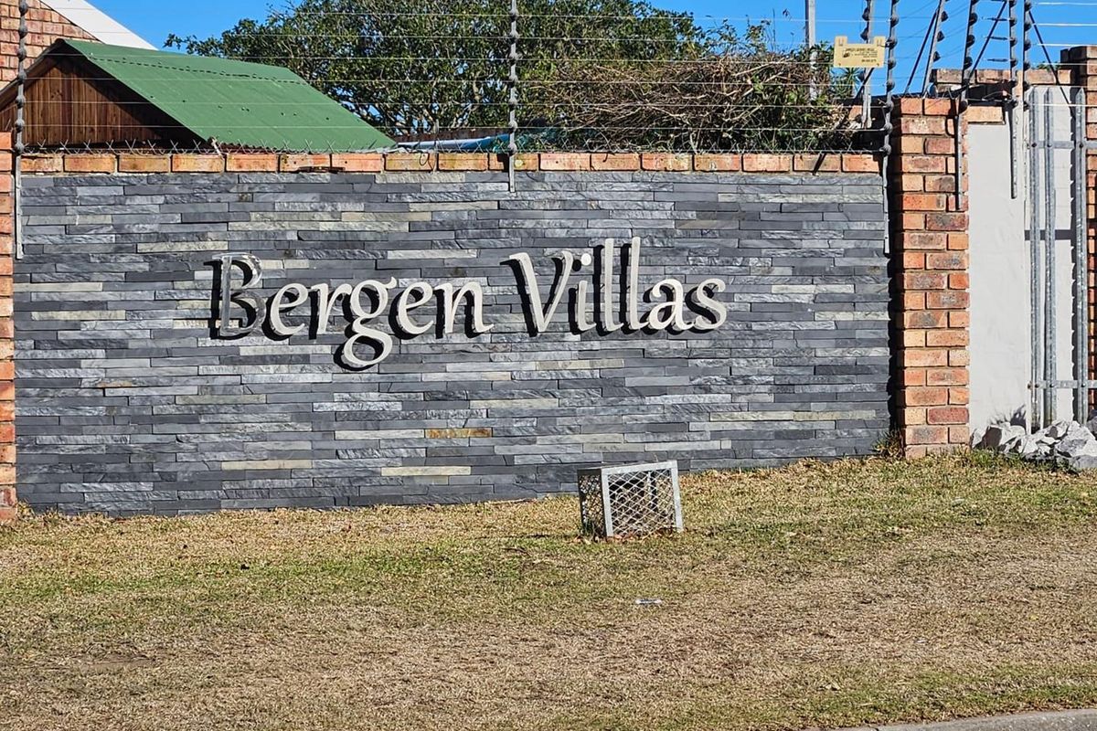 2 Bedroom Townhouse in Lorraine - Photo 2