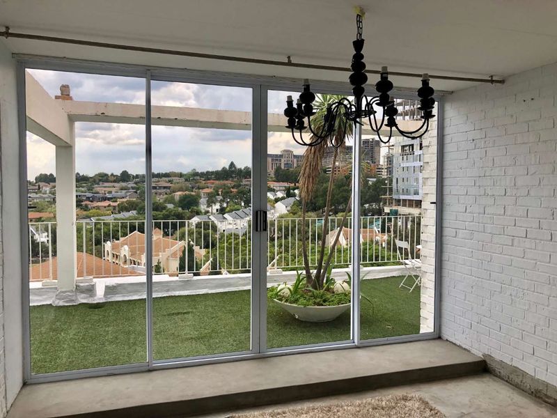 3 bedrooms Penthouse in Benmore - Photo 10