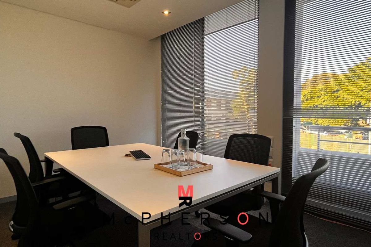 Prime Office Block For Sale – Fully Tenanted Investment Opportunity! - Photo 2