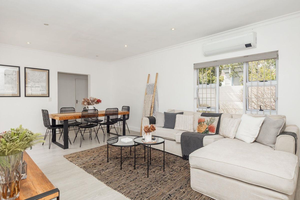 Sunny single story family home. - Photo 4