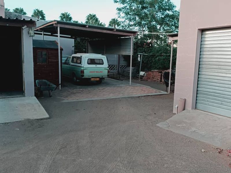 PERFECT FAMILY HOME WITH FLATLET FOR SALE IN KEETMANSHOOP - NAMIBIA - Photo 6