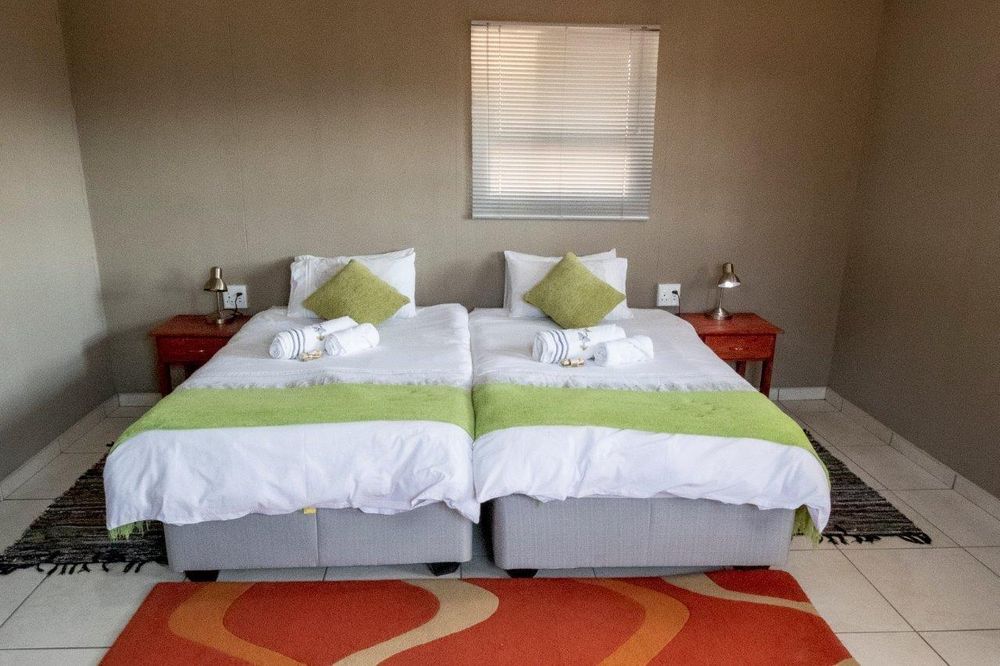 En-suit guest bedroom