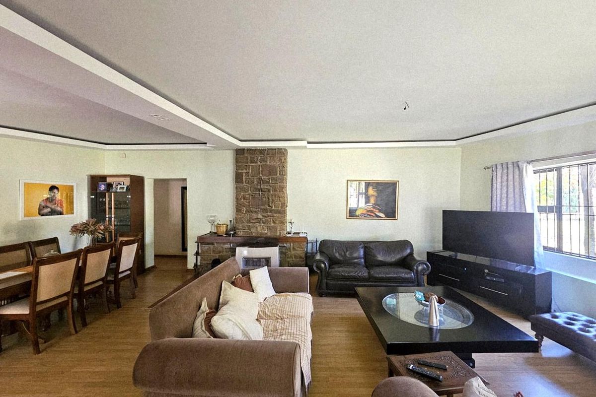 Charming Family Home in Ladybrand: Spacious Living with Endless Potential - Photo 2