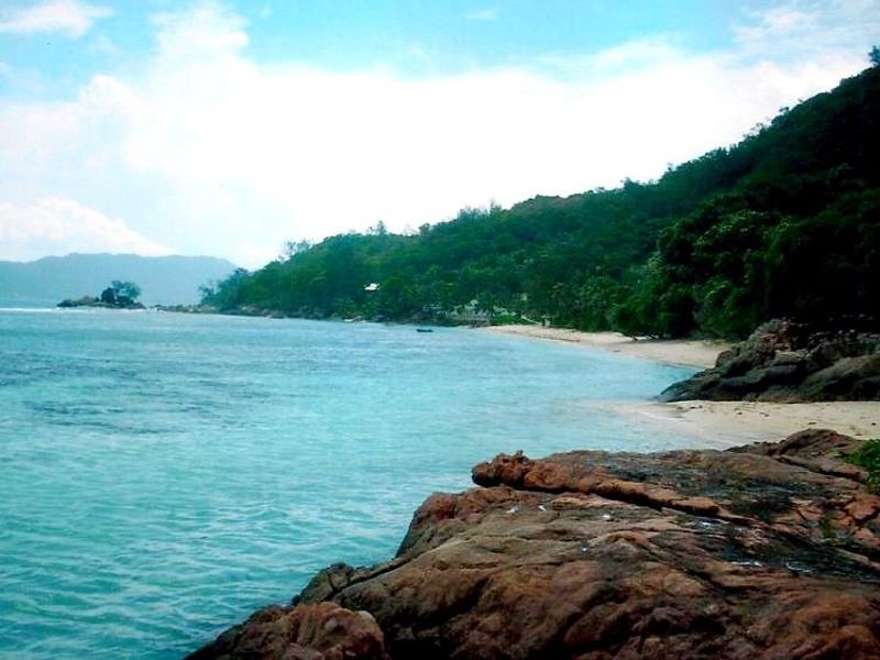Prime residential/tourism development beachfront land - Photo 8