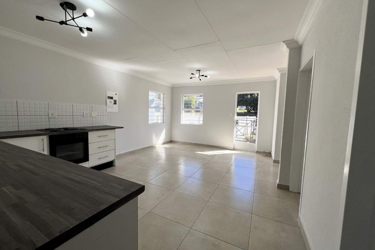 Private, Renovated and Ready - Photo 3