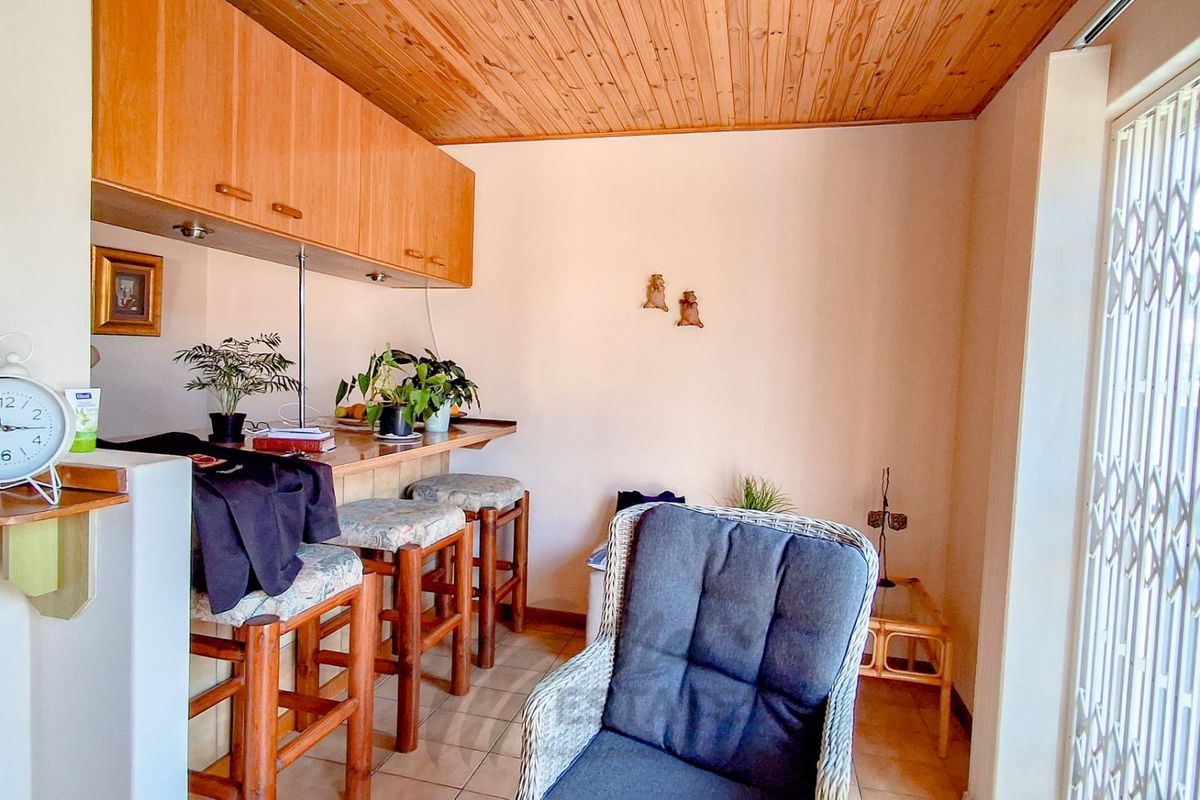 Golden Oldie For Sale in Vineta,Swakopmund - Photo 5