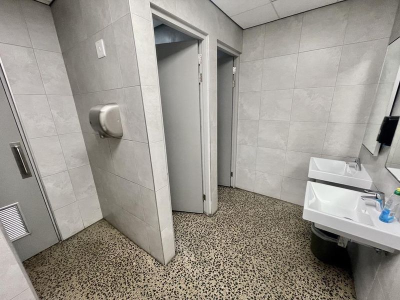 Hendra - High-Capacity Storage & Distribution Facility | Prime Cornubia - Photo 10