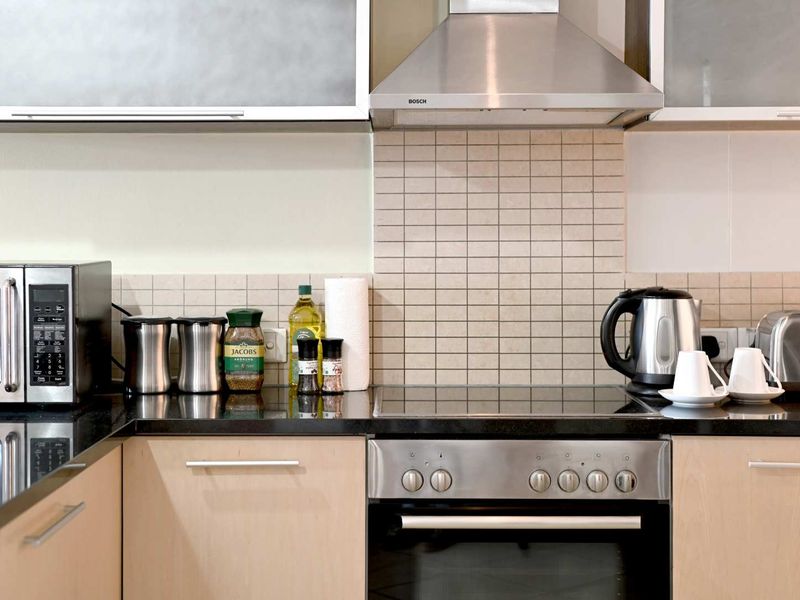 2-Bedroom Apartment in the Heart of Cape Town CBD - Photo 10