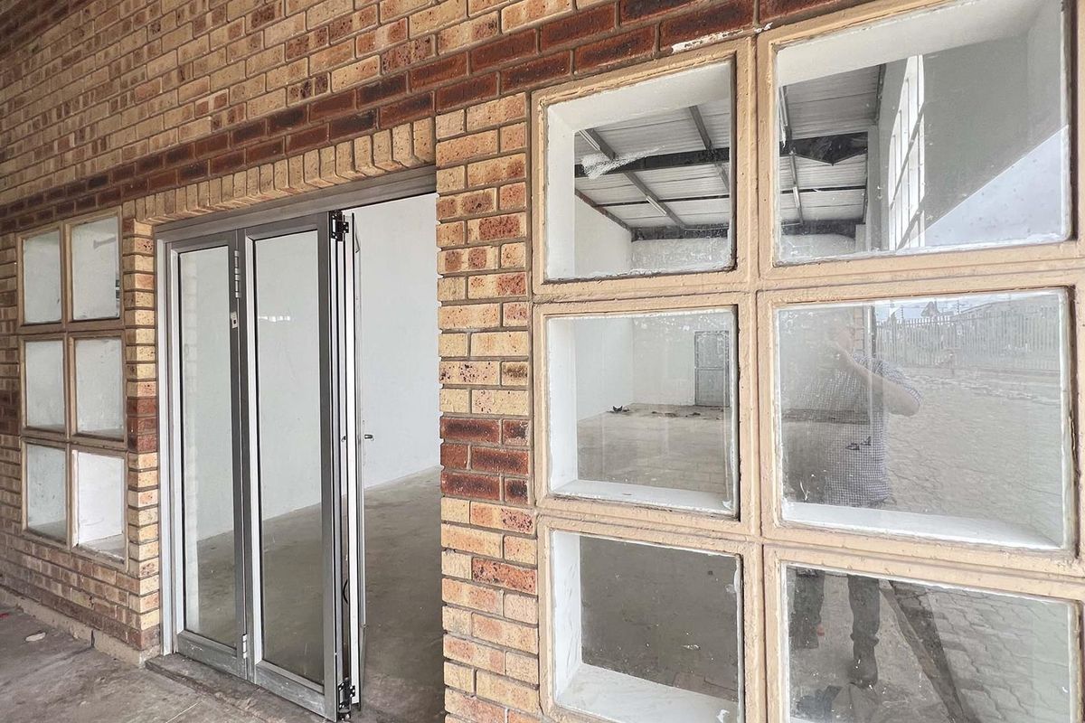 Commercial / Industrial space available for rent in Newlands West - Photo 5