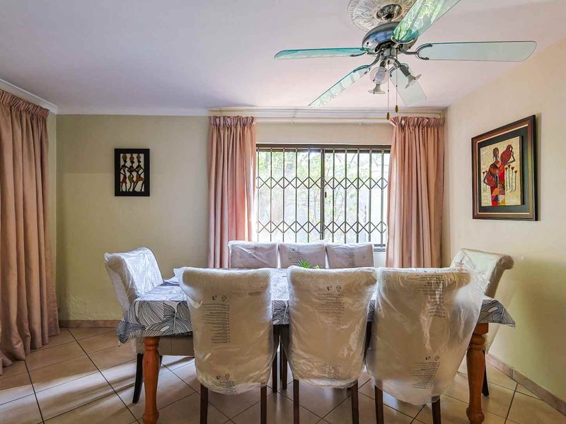 A HOME WITH BUSHVELD VIEWS - THAT FEELS LIKE A HIDDEN RETREAT - Photo 9