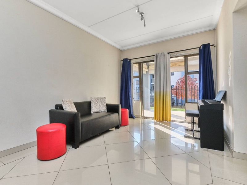Secure, stylish and move-in ready. - Photo 7