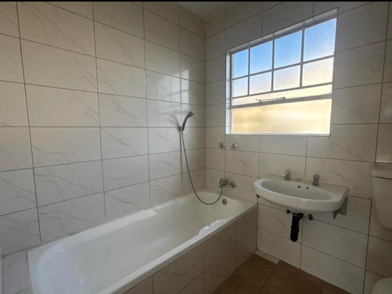 2 Bedroom Apartment for sale - Photo 7