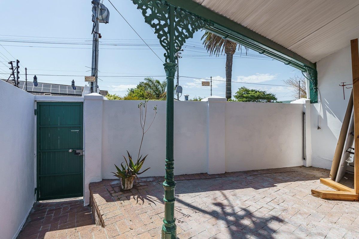 Charming Victorian 2 bed cottage in Observatory - Photo 2