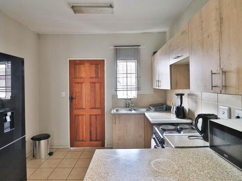 A Specious 2Bedroom 2Bath Apartment for Sale - Photo 10
