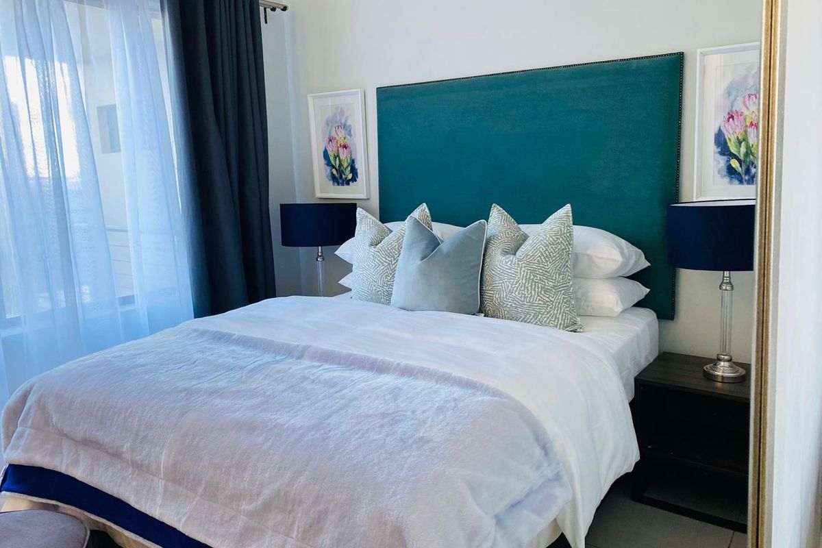 Invest Smart, live secure and stay central. - Photo 4