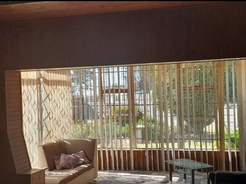 6 Bedroom House for sale in Rewlatch Johannesburg - Photo 7