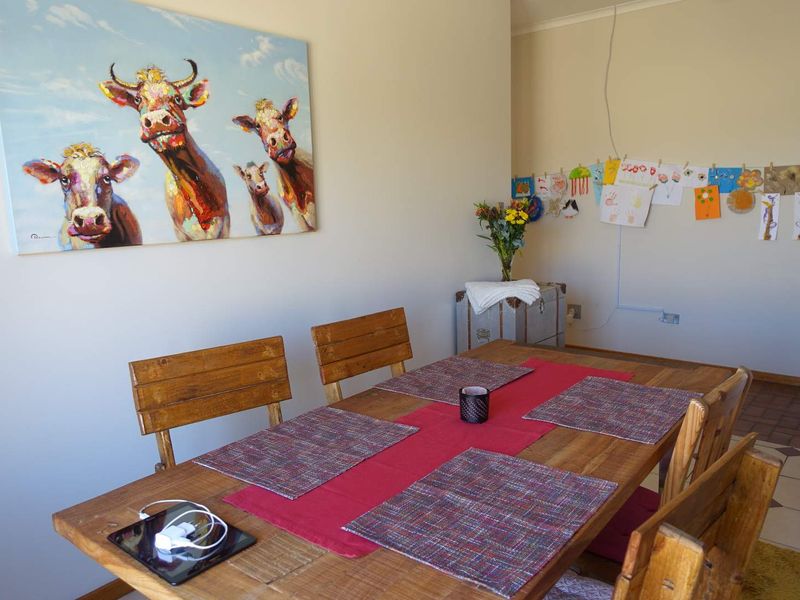 COSY FAMILY HOME ON LARGE ERF CLOSE TO SCHOOLS & SHOPPING CENTER - Photo 10