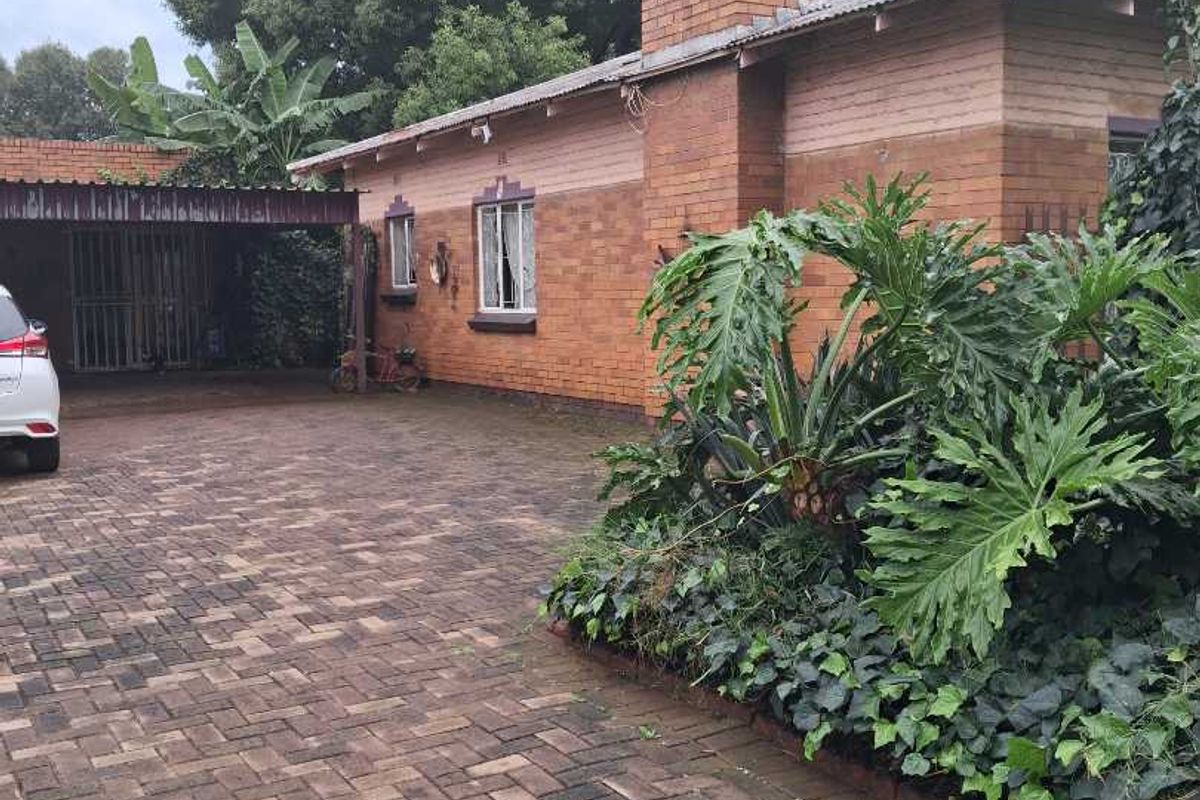 3 Bedroom House For Sale in Vanderbijlpark CE1 - Photo 3