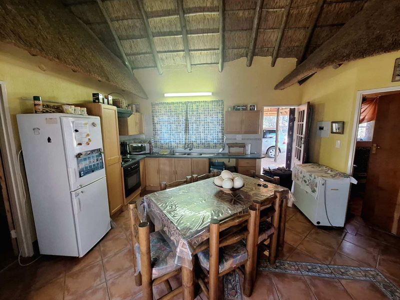 Charming 2-Bedroom House in Prime Location - Fully Furnished - Photo 5