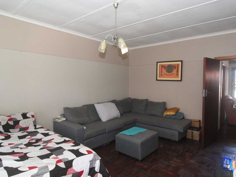 Central Location & Comfort: The Ultimate Combo! - Photo 3