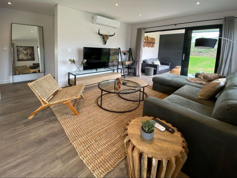 Luxury 2- FULLY FURNISHED Bedroom Apartment for Rent in Steyn City - Photo 3