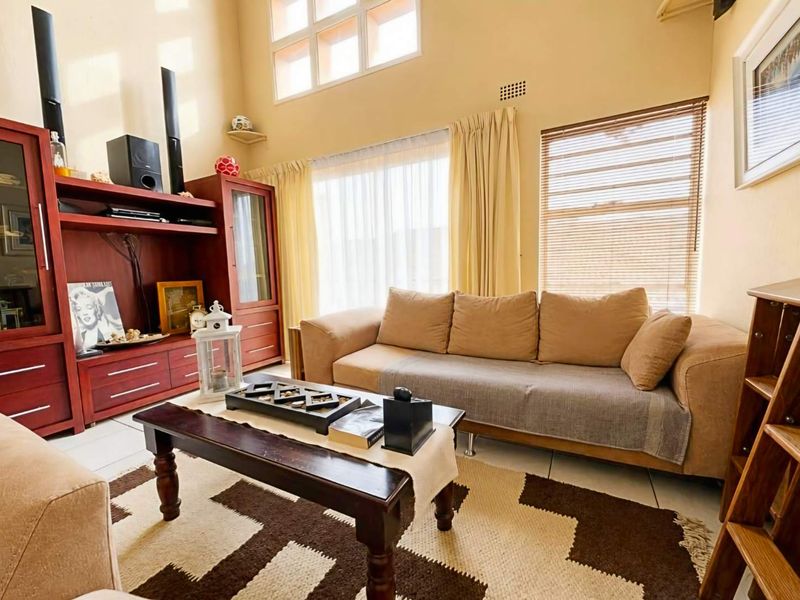 2 Bedroom Townhouse for Sale in New Redruth - Photo 6