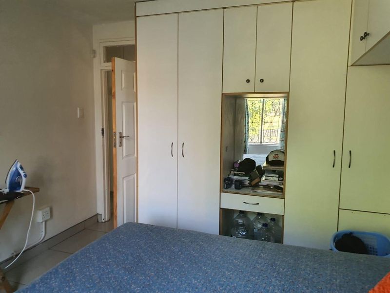 Flat For Sale - Photo 9