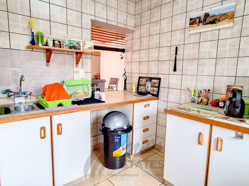 Spacious Home For Sale in Ocean View, Swakopmund - Photo 7