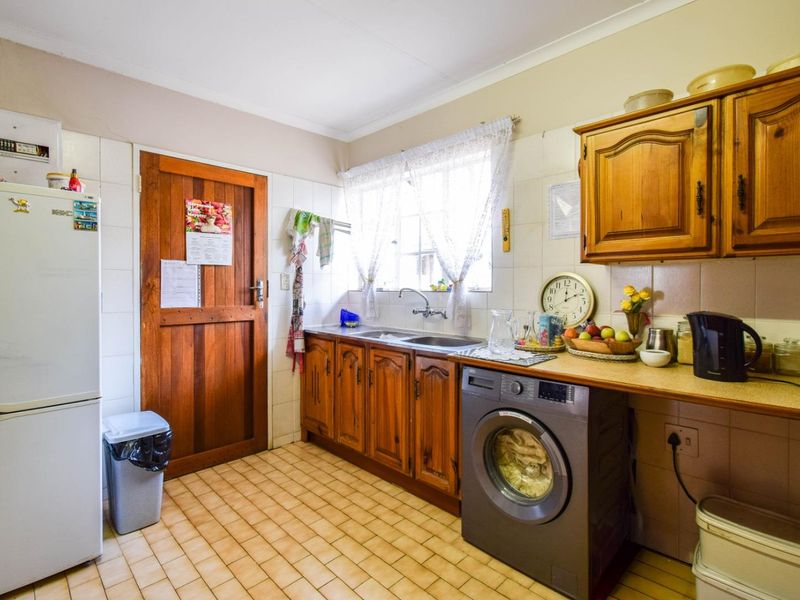 SUPERB VALUE RETIREMENT HOME - Photo 9