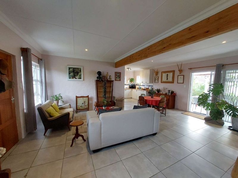 Tranquil Coastal Living in Kleinkrantz - Photo 9