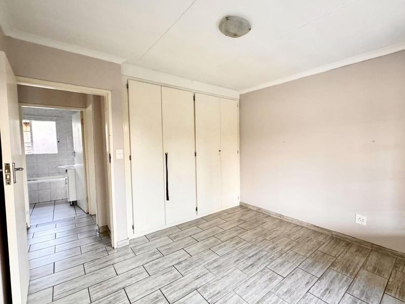 2 Bedroom Townhouse With A Private Garden - Photo 8