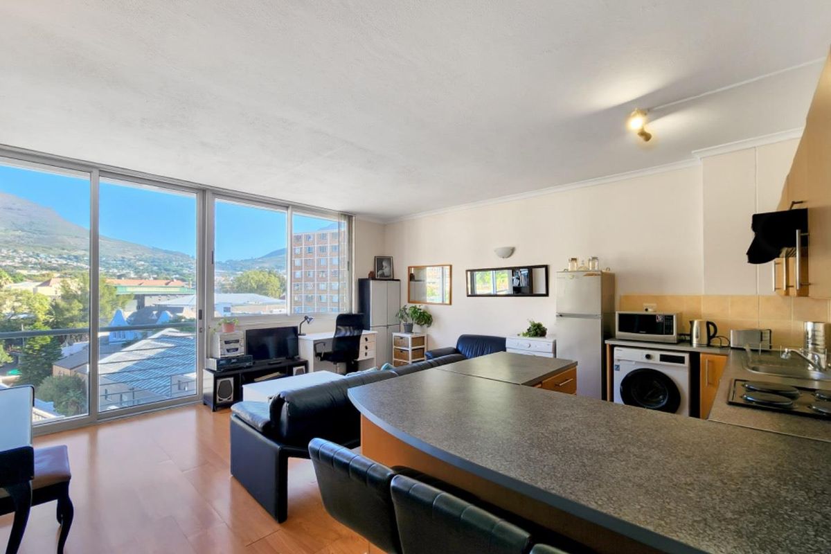 Ultimate Urban Living with Iconic Table Mountain Views - Photo 4