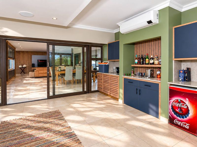 Luxury Awaits: Birdwood Estate with Separate Flatlet - Photo 7