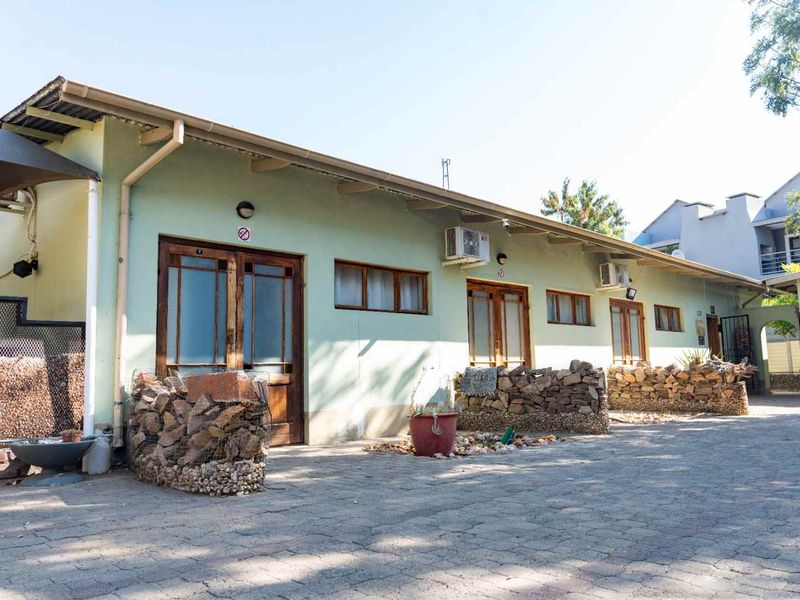 Windhoek Central - 17 bedroom Hotel Fore Sale - Photo 2