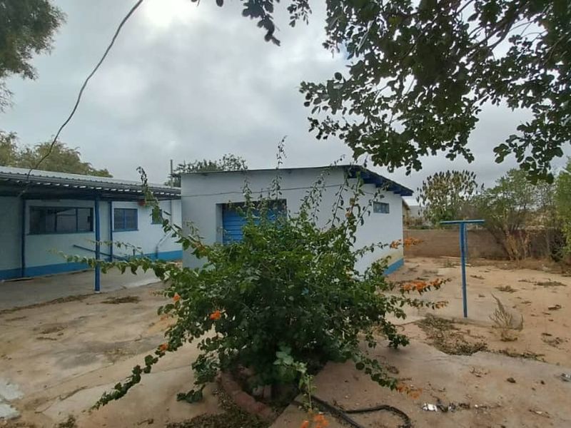 Okahandja - 3 Bedroom House For Sale - Photo 2