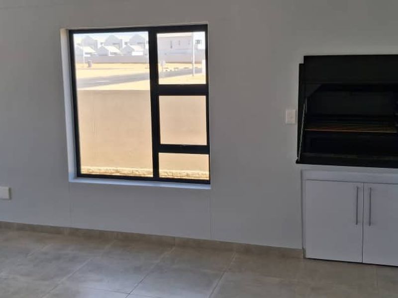 Your Perfect Family Home In Mile 4 - Photo 7