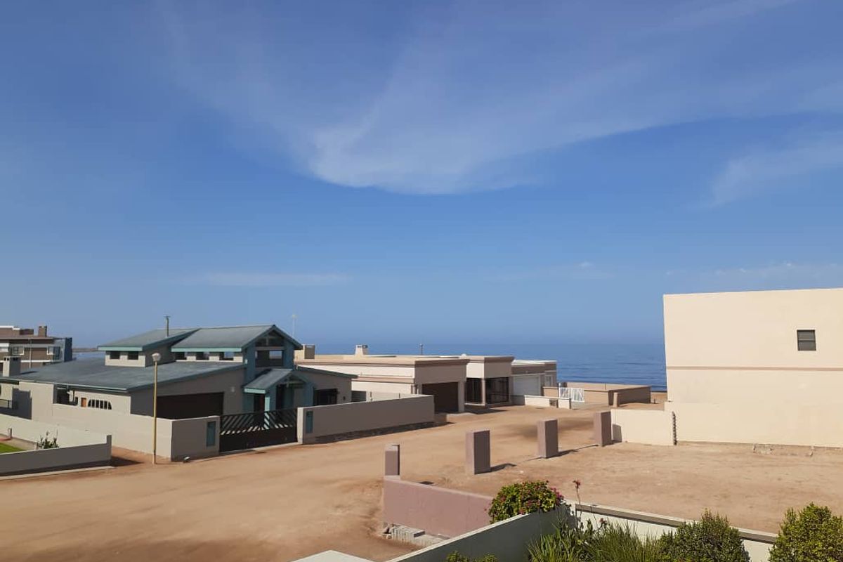 STUNNING HOUSE WITH SEA VIEW FOR SALE IN HENTIES BAY NAMIBIA – SOUTH DUNE - Photo 2