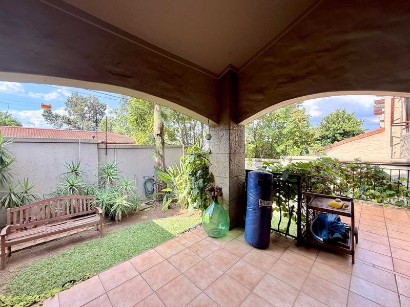 Charming 2 Bedroom Garden Unit for Sale at Via Positano - Photo 7