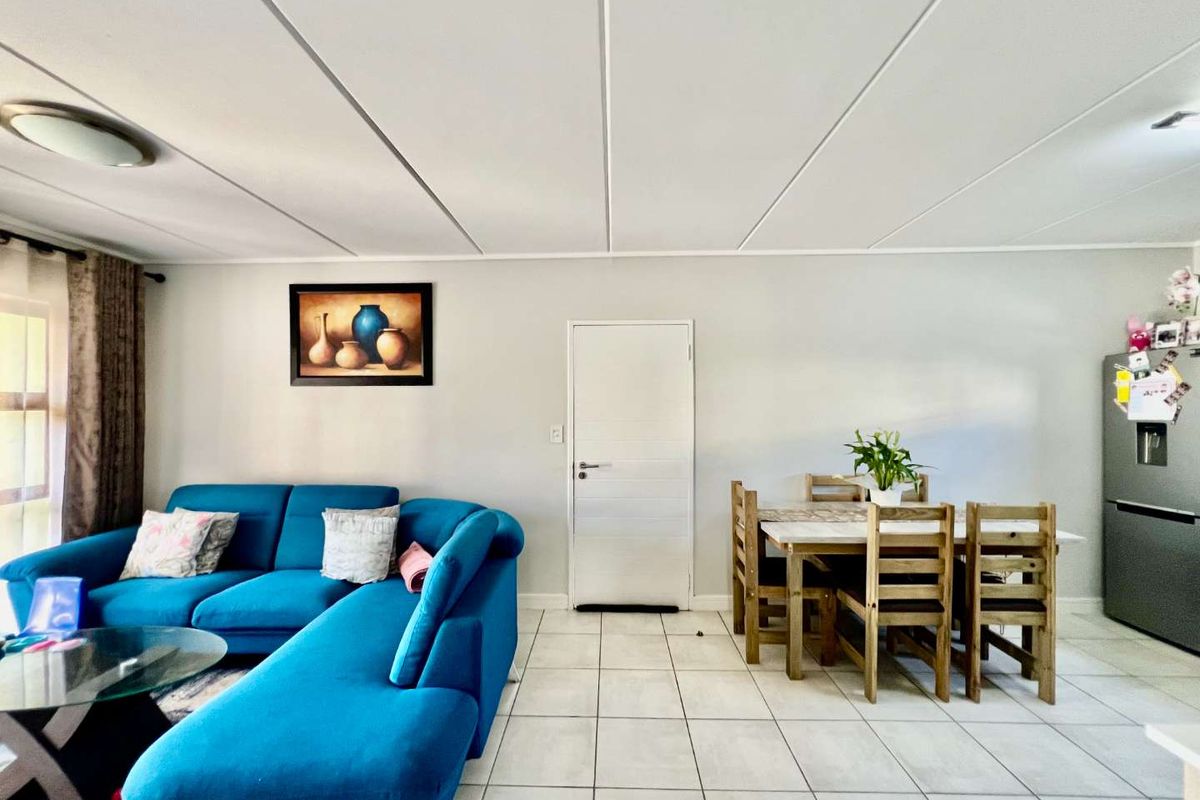 Perfect Starter Home or Airbnb Investment Opportunity - Photo 2