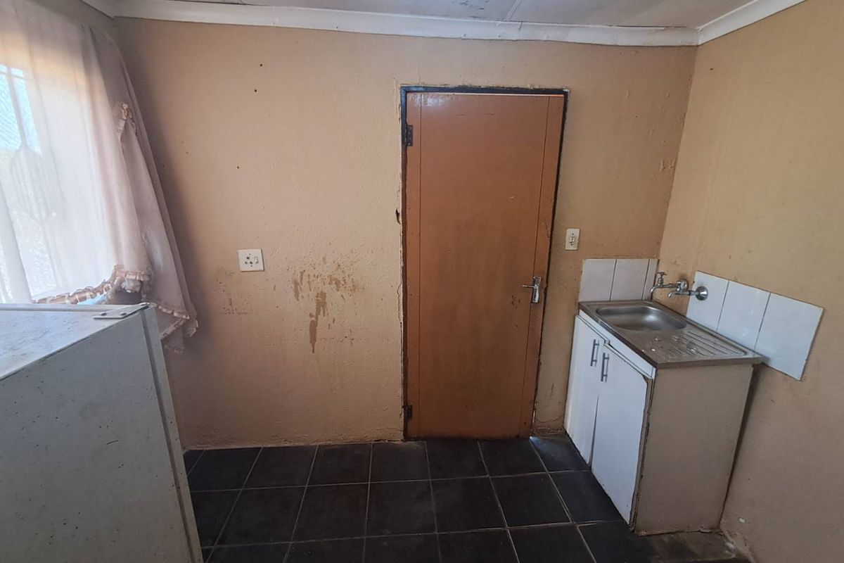 3 Bedroom House  Not To Be Missed - Photo 5