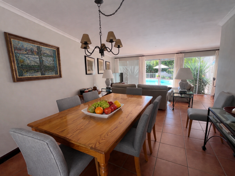 Furnished 2 bedroom apartment with pool and views - Photo 5