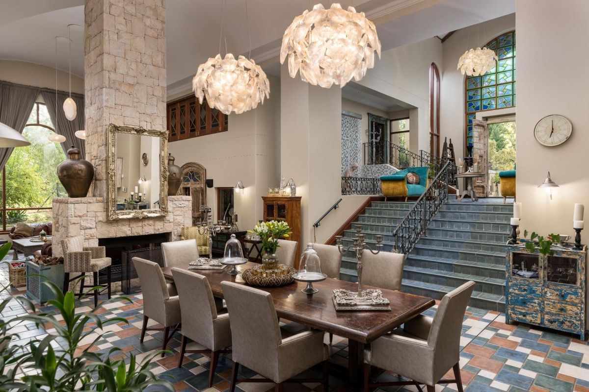 A Private Winelands Sanctuary with Panoramic Simonsberg Views - Photo 4