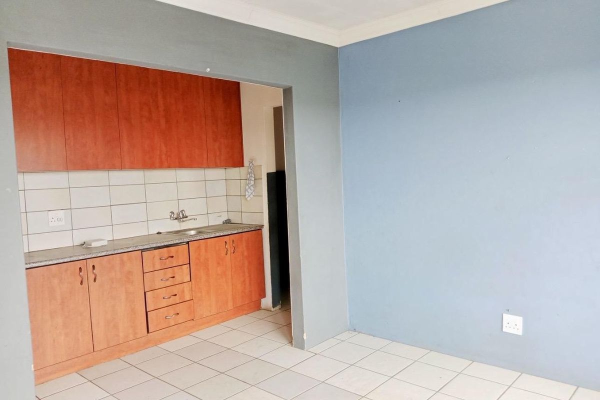 1 Bedroom Apartment for Sale in Opulent Mews, Vosloorus - Photo 4